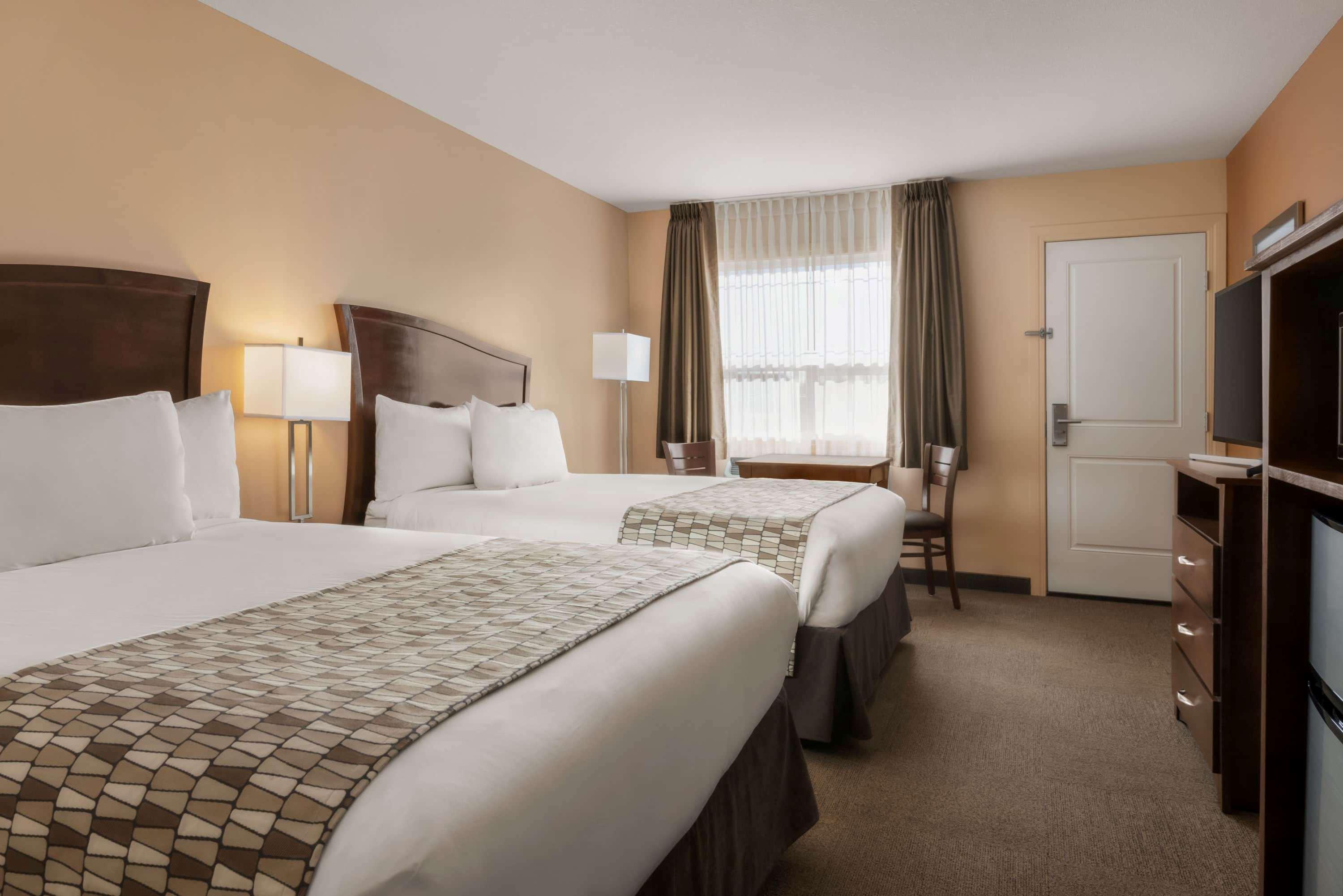 Travelodge By Wyndham Pincher Creek Kültér fotó