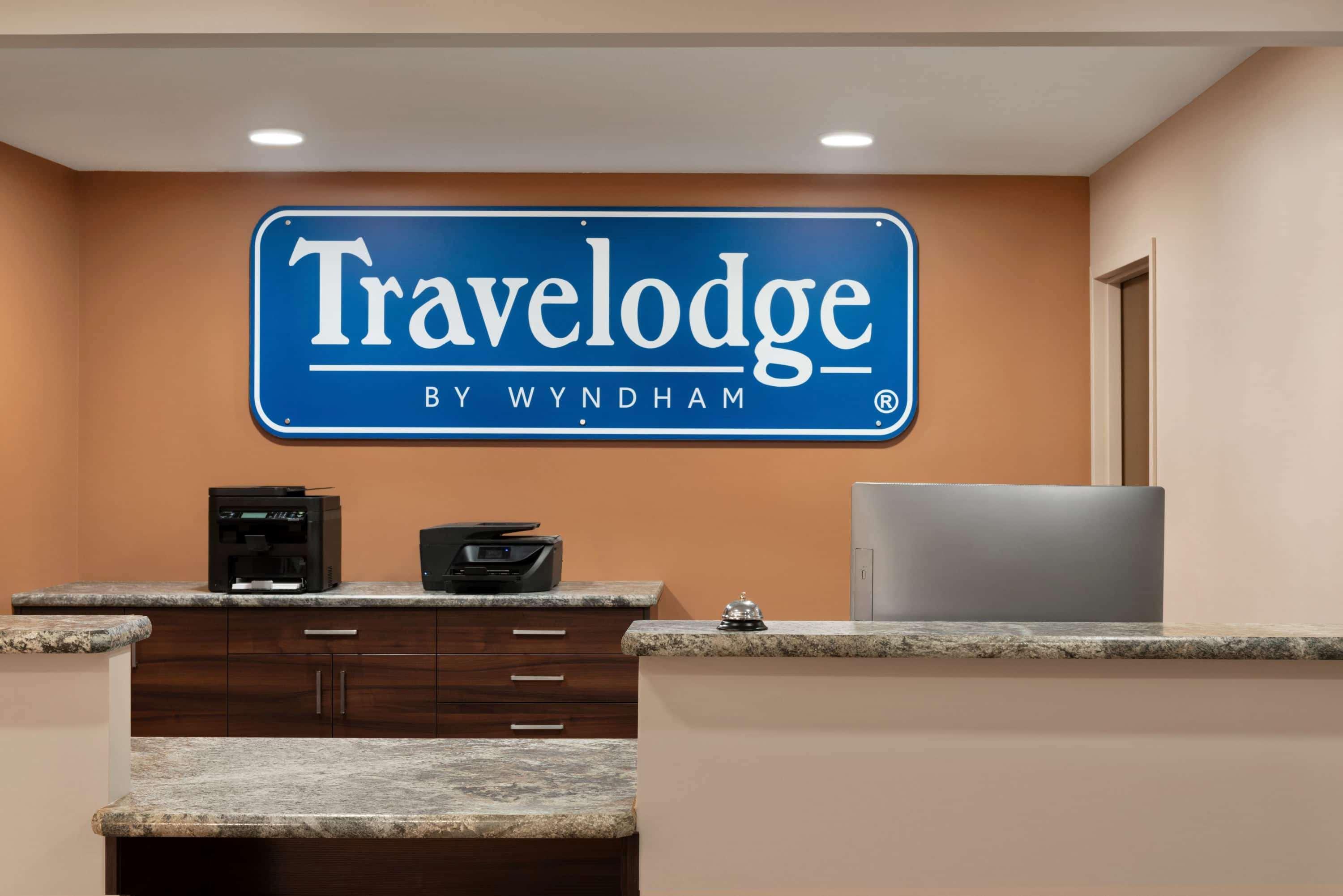 Travelodge By Wyndham Pincher Creek Kültér fotó